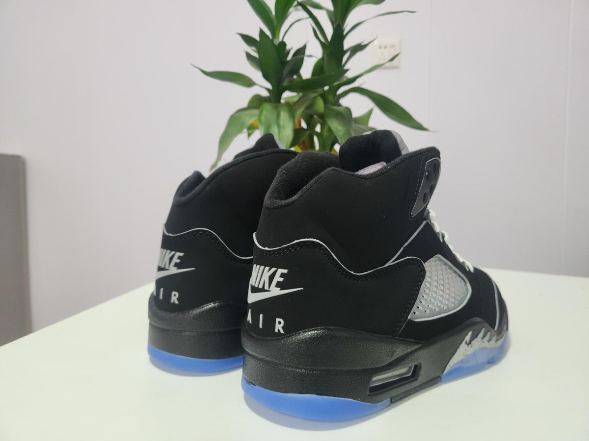Air Jordan 5 Retro Black Silver