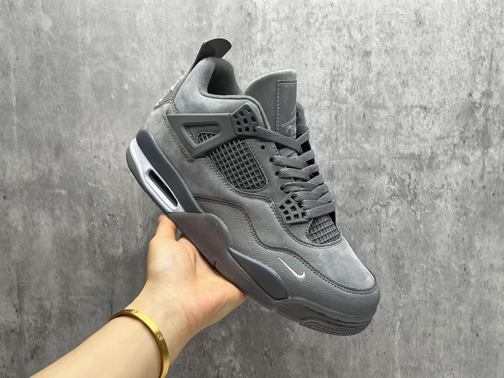 Air Jordan 4 Retro Cool Grey Sneakers