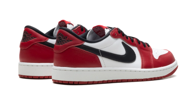 Air Jordan 1 Low OG Chicago (2025)